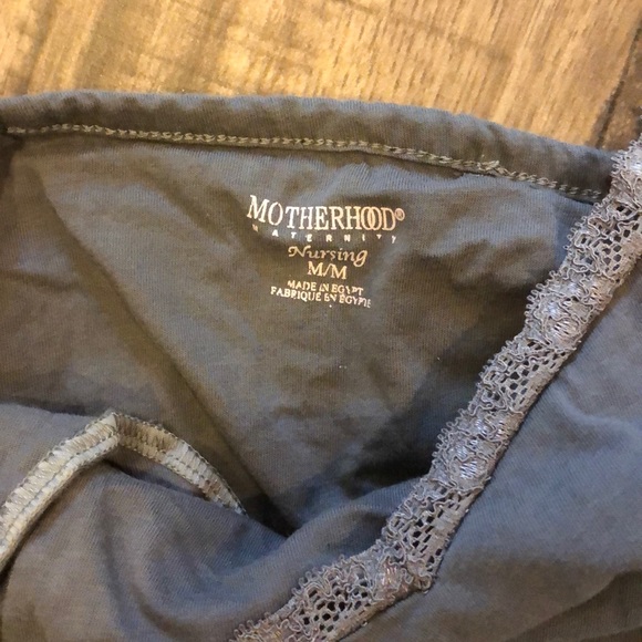 Motherhood Maternity 2 piece nursing leisure wear. - Picture 4 of 9